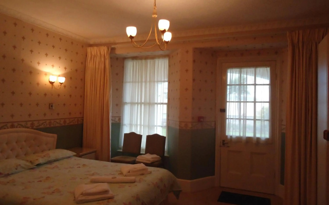 Abbey Court Hotel