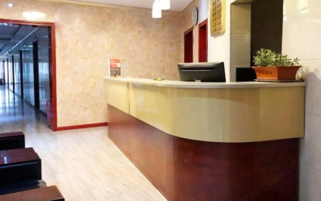 Oyo Desheng Hotel