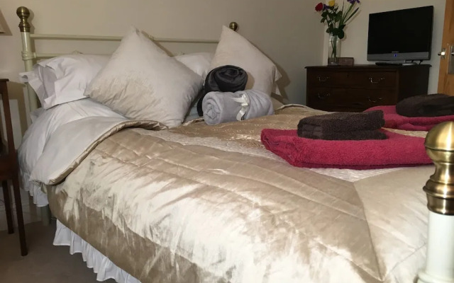 5 Charlton Mill Way B&B