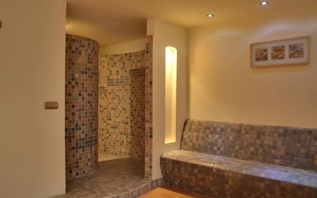 Villa Corvina