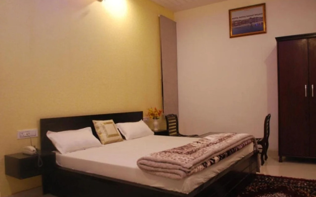 Hotel Royal Rawat Palace