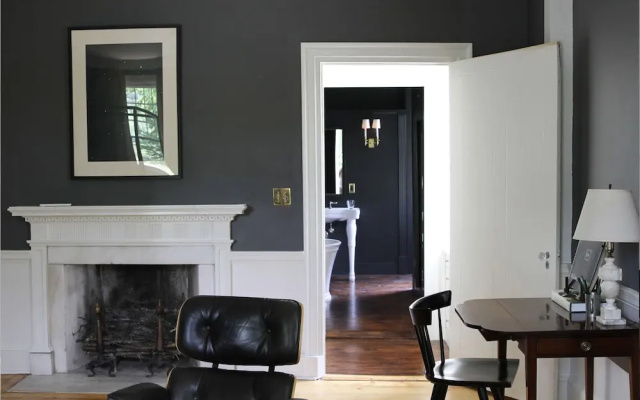 Inn at Kenmore Hall