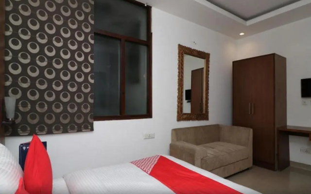 New Hotel Rajwada By WB Inn