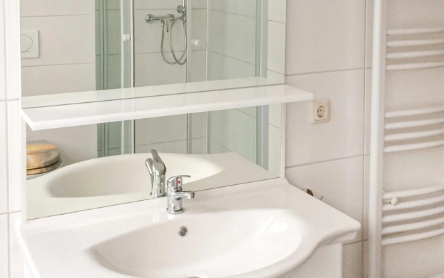 Beautiful Home in Schönberg With 4 Bedrooms and Wifi