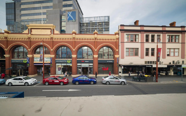 Tassie Backpackers @ The Brunswick Hotel