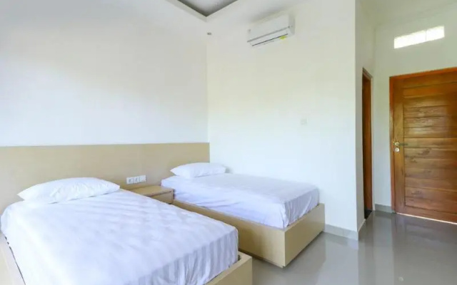 Harta Loka Hotel in Villa by ZUZU