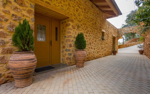 Oak Tree Estate