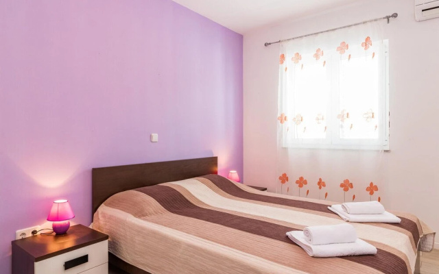 Nice Home in Premantura With Wifi and 2 Bedrooms