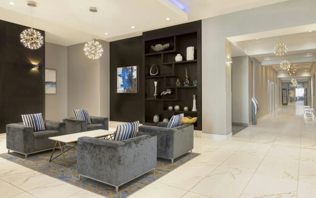 Embassy Suites by Hilton Toronto Airport