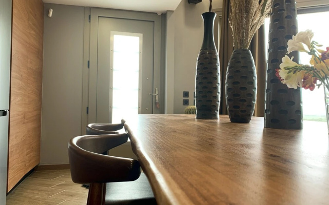 Stunning 2-bed Pool Villa in Skepasti