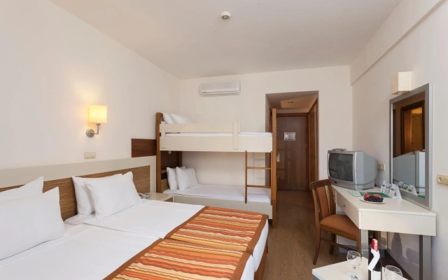 Side Story Resort & Spa