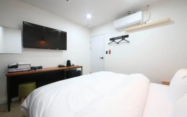 The Way Hotel