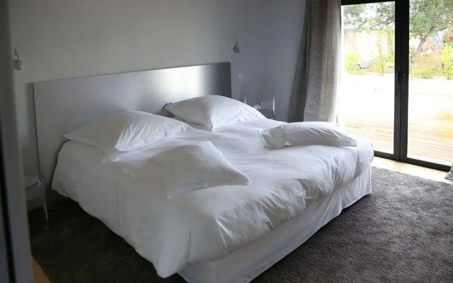 Villa Cenitz Lafitenia Resort