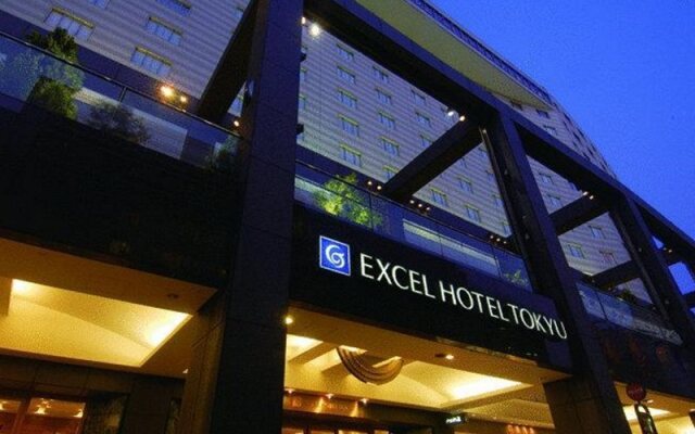 Akasaka Excel Hotel Tokyu вид на фасад
