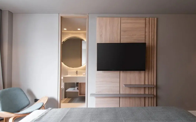 w Fantastic Loft w/ Modern Balcony in Unicentro