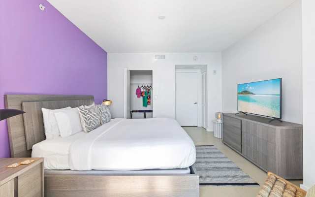 Monte Carlo Miami Beach Condo by Dharma Home Suites