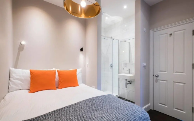 Elegant 2 bed Flat Close to Kensington Gardens!