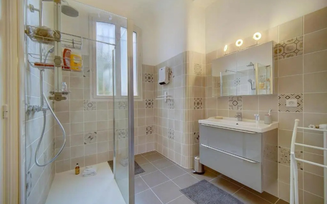 IMMOGROOM - Villa in the city center with terrace- garden- CONGRESS/BEACHES