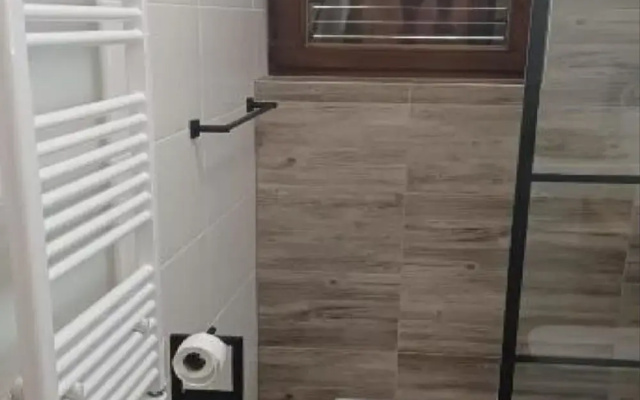 Apartment RR - One Bedroom Apartment With Balcony
