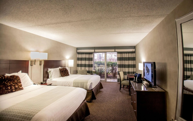 Somerset Inn