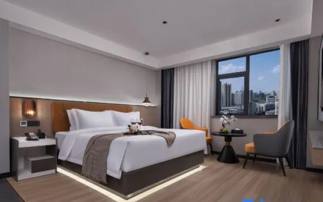 Houli Hotel (Changsha Sifangping Subway Station)
