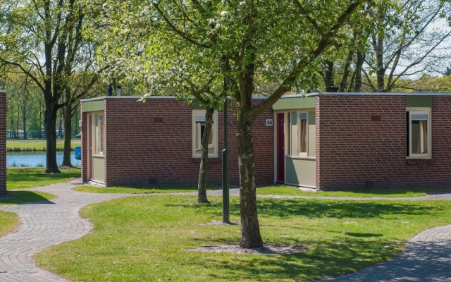 Bungalow in Green Haven of the Netherlands