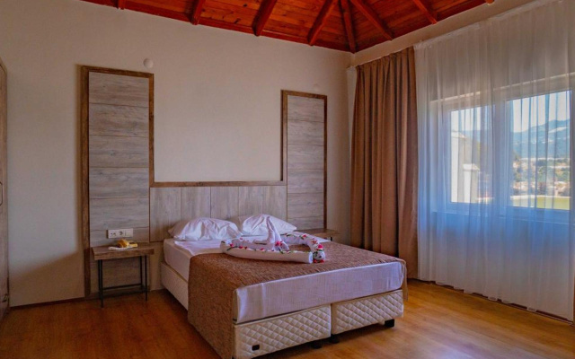 Senza Garden Holiday Club