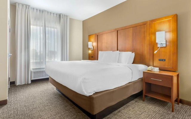 Comfort Suites Greensboro - High Point