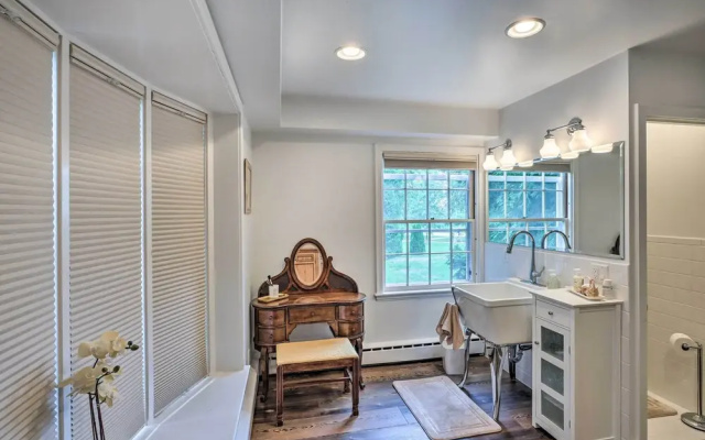 Sheboygan Home w/ Views of Lake & Lighthouse!