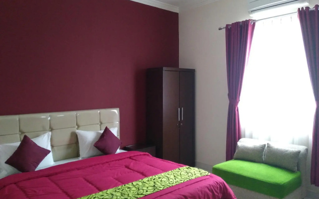 Charaka Hotel