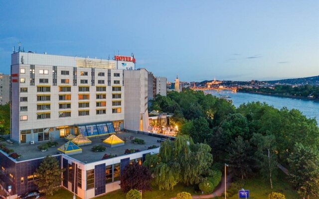 Отель Danubius Hotel Helia Венгрия, Будапешт - - забронировать отель Danubius Hotel Helia, цены и фото номеров вид на фасад