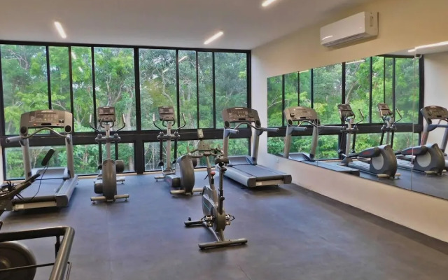 Condo With Amazing Jungle View With Top Amenities