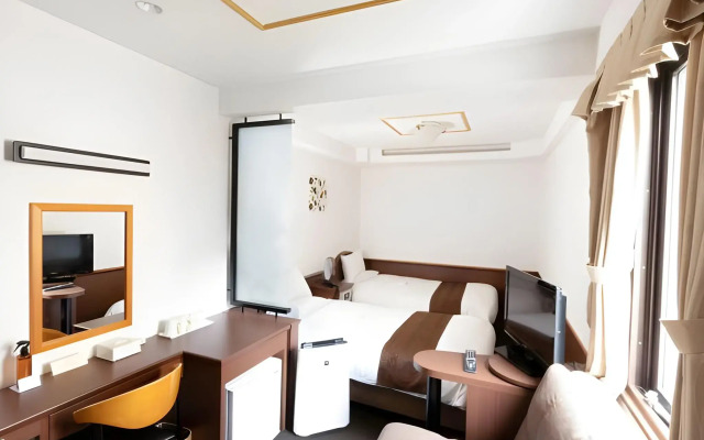 Toyo Hotel