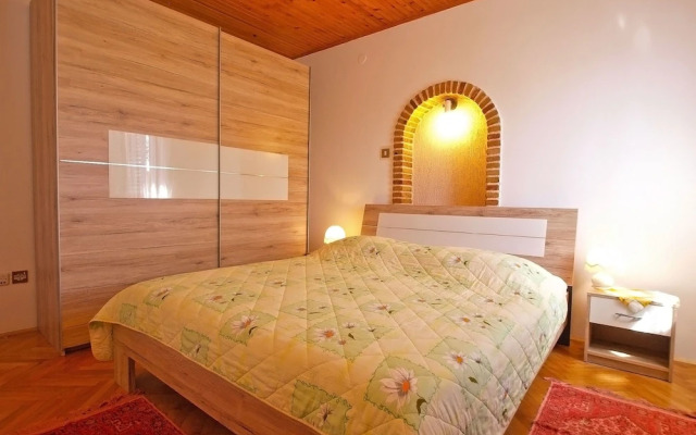 Apartment 1457