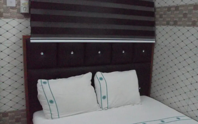 Elite Poolbar & Lodge