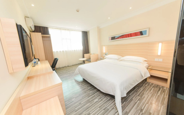 Rezen Proyal Hotel