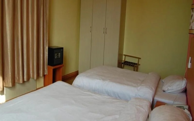 New Aye Yar Hotel