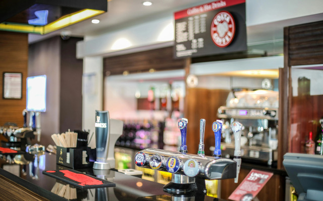 Holiday Inn Express London Heathrow T5 by IHG
