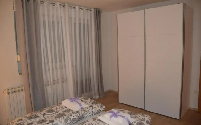 Apartment Loza