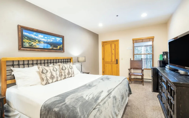 Bear Creek Lodge 105 2 Bedroom Condo by Alpine Lodging Telluride