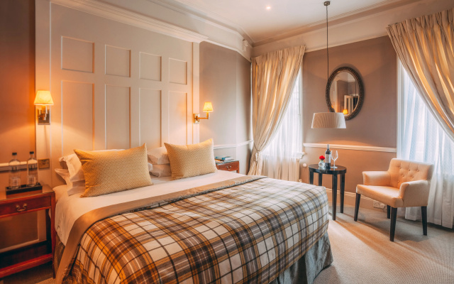 11 Cadogan Gardens and The Apartments