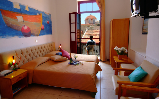 Kiniras Traditional Hotel & Restaurant