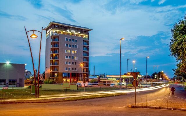 Phi Hotel Milano вид на фасад
