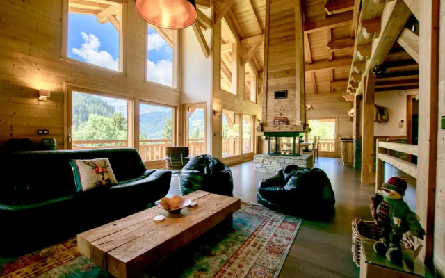 Chalet Carnauba - Alpine Descents