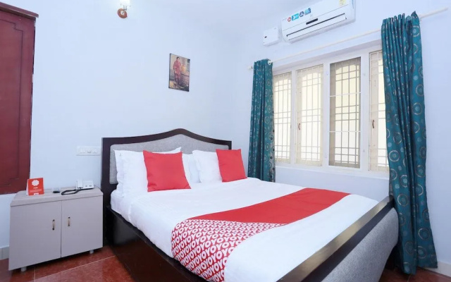 OYO 23736 Royale Suites And Apartments
