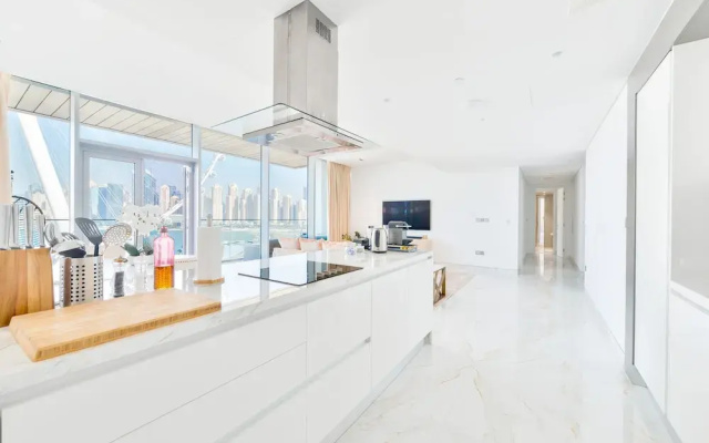 Luxury Beachfront 2BR w Stunning SeaView