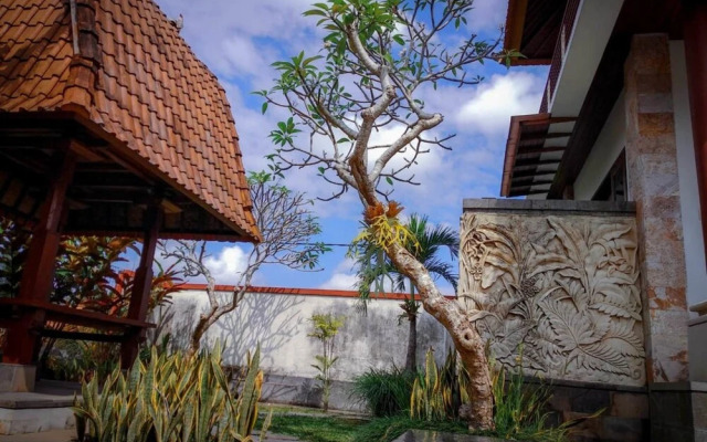 Sridhana House
