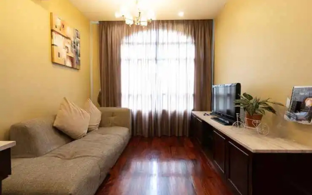 Greenview Ekkamai10 Suite