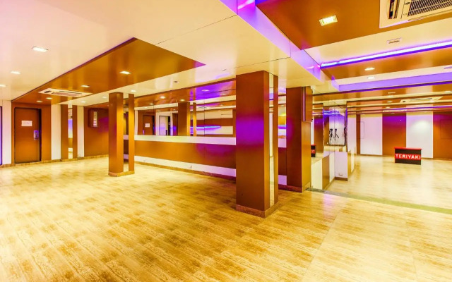 Fabhotel Sahar Garden