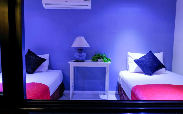 Hua Hin In Boxes